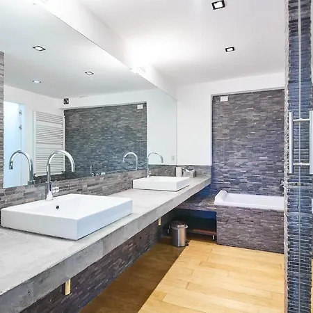 Apartamento Ampia Casa Indipendente Con Giardino Privato *